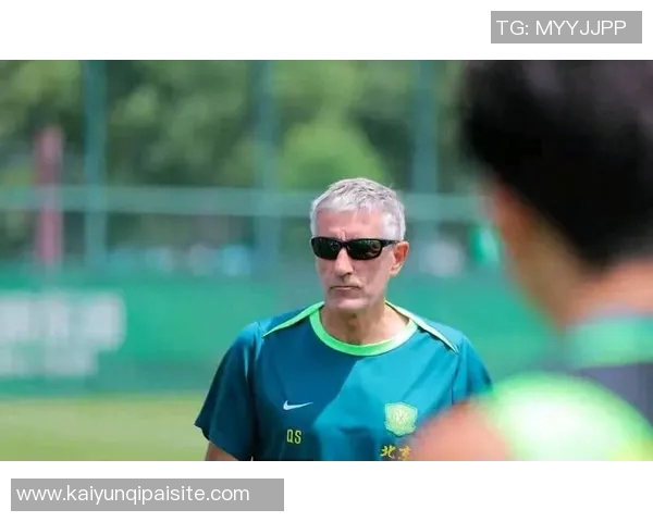 国安主帅塞蒂恩下课引发热议俱乐部态度引人关注 国安主帅塞蒂恩下课引发热议俱乐部态度引人关注