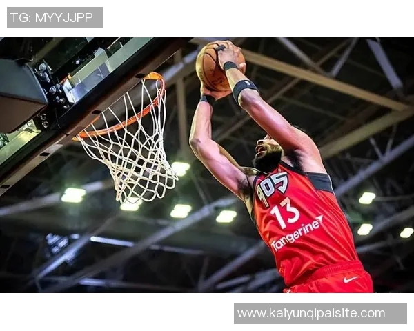 火箭队签下戴申尼克斯和凯莱布麦康奈尔后将其裁掉送往发展联盟